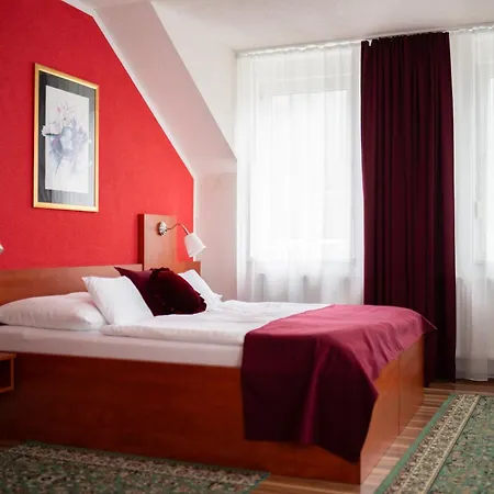 Na Pekarne Hotel
